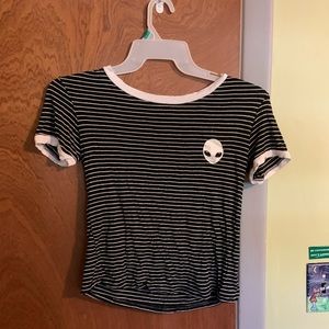 Alien top